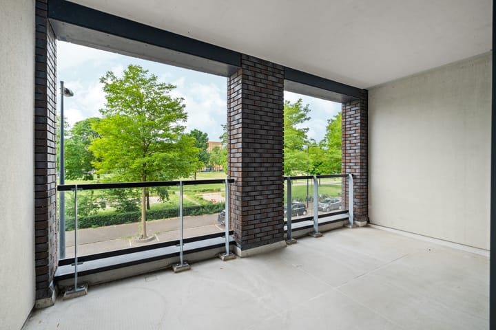 Foto 7 van Eva Besnyöstraat 543