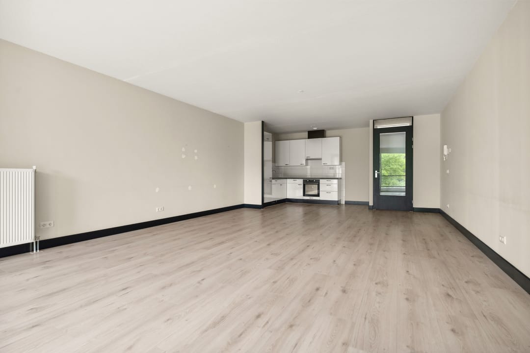 Foto 13 van Eva Besnyöstraat 543