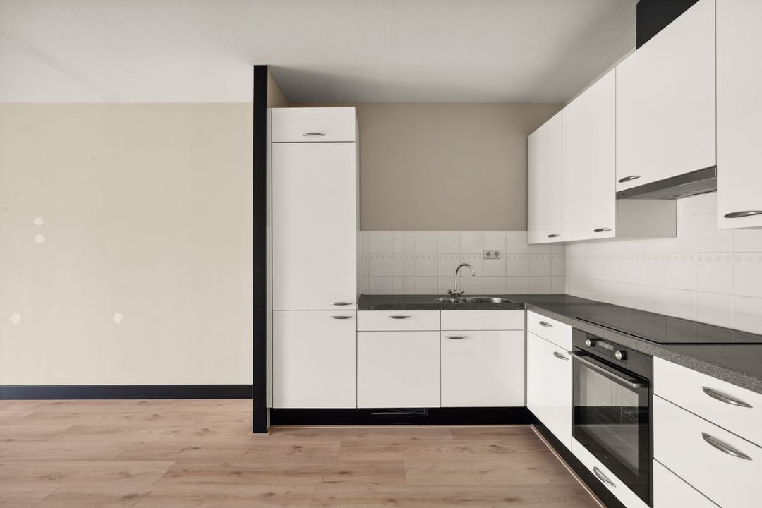 Foto 16 van Eva Besnyöstraat 543