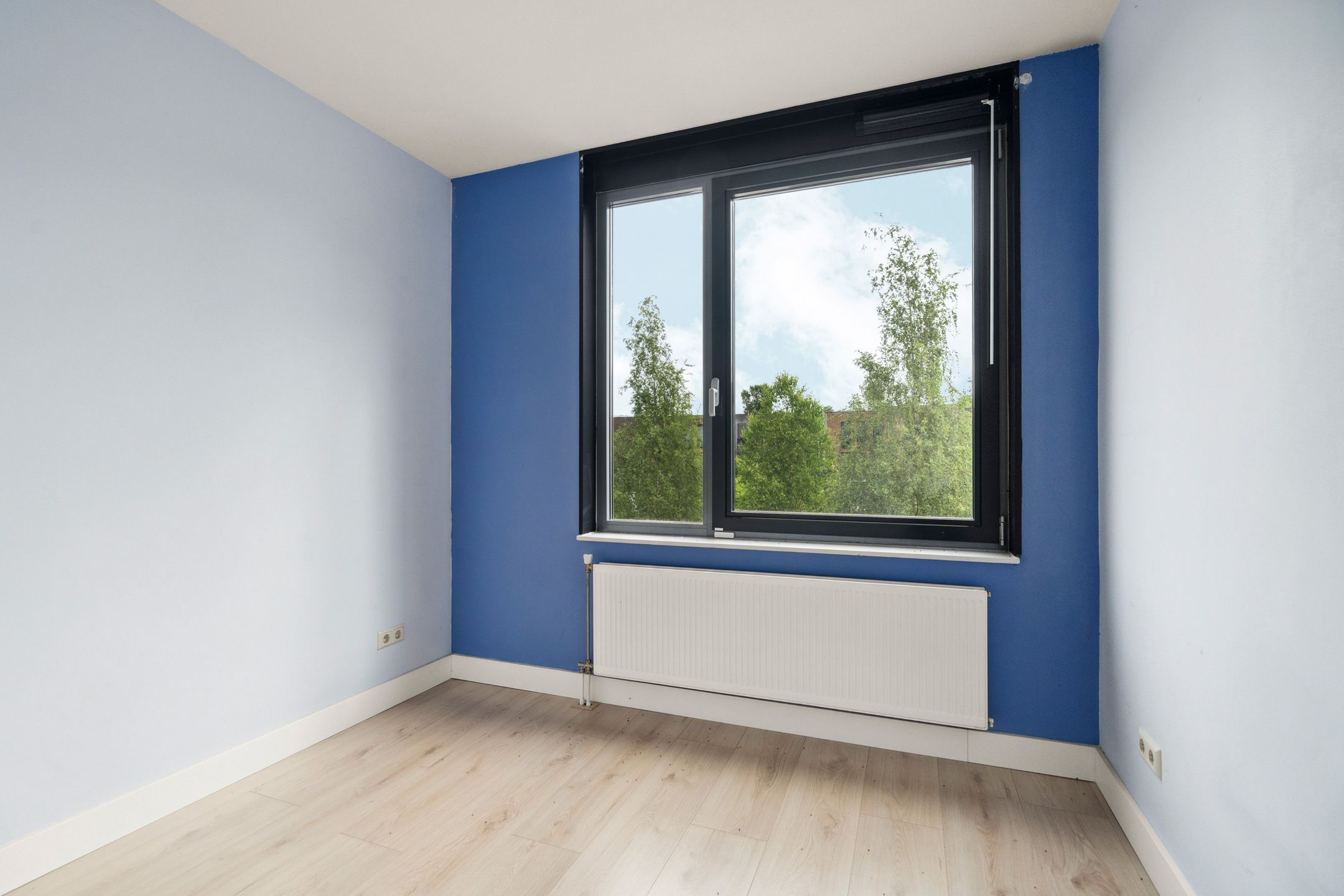 Foto 24 van Eva Besnyöstraat 543