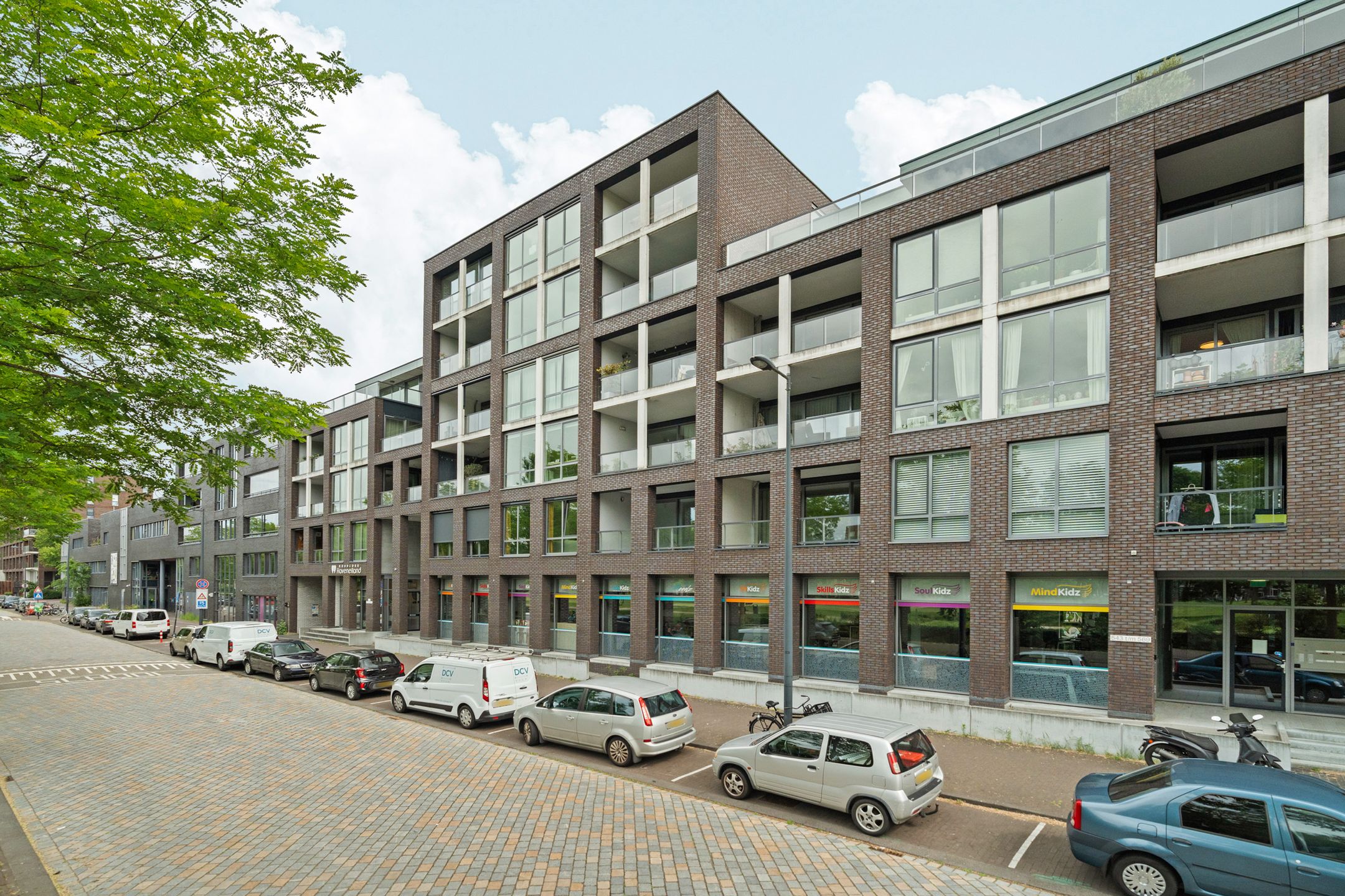 Foto 36 van Eva Besnyöstraat 543