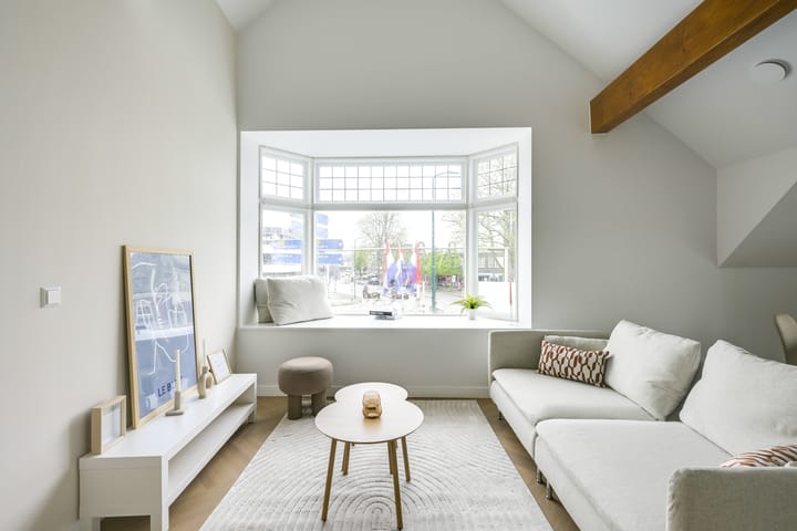 Foto 2 van Dorpsplein 6-A