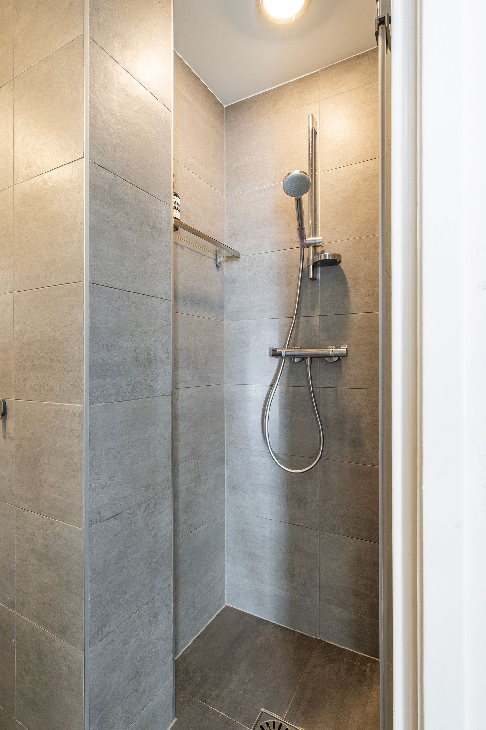 Foto 15 van Van Houtenstraat 26-B