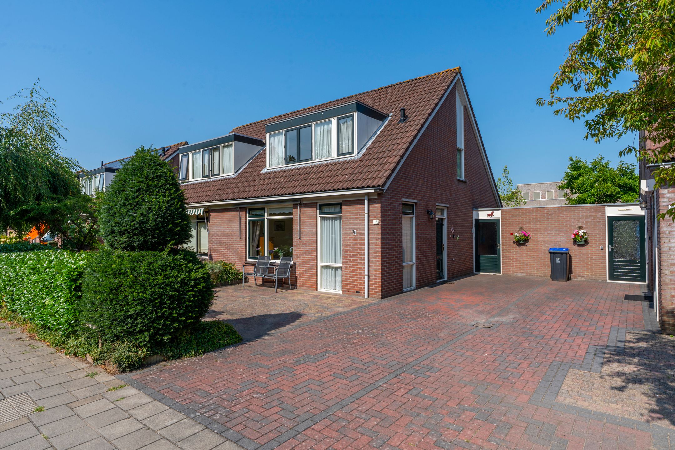 Foto 3 van Dr. Arienslaan 15