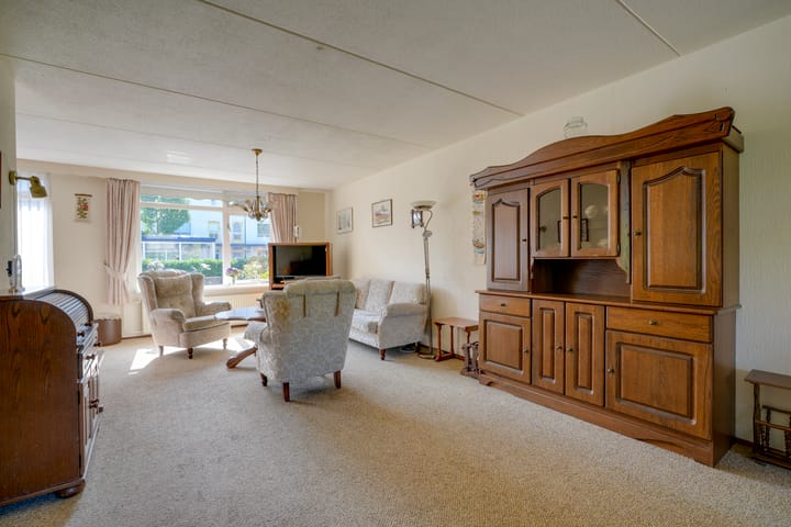 Foto 9 van Dr. Arienslaan 15