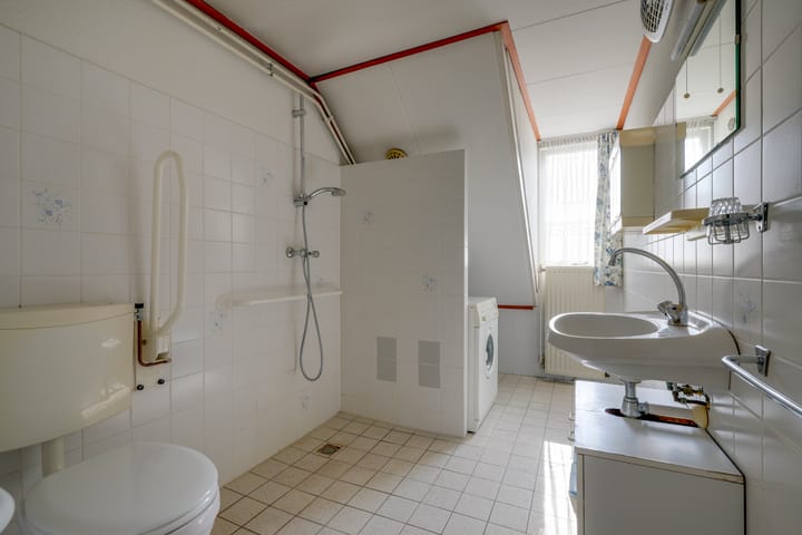 Foto 34 van Dr. Arienslaan 15