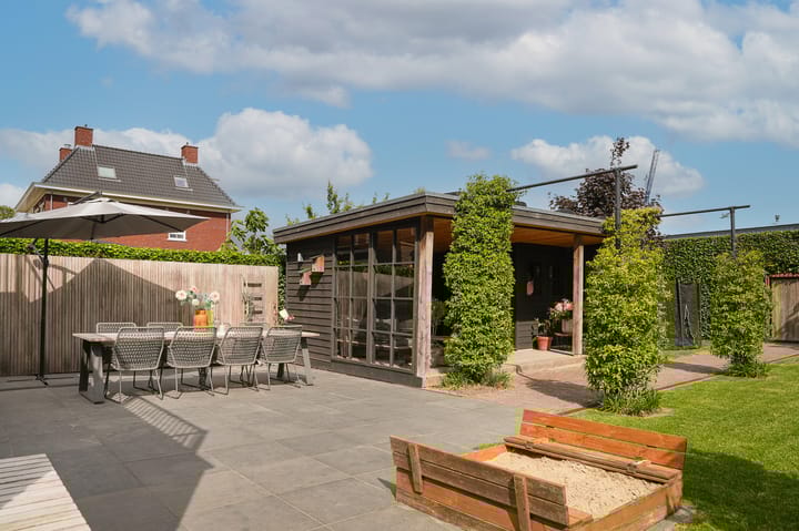 Foto 4 van Doornroosjestraat 13