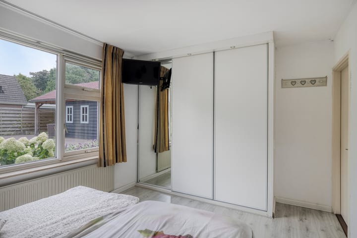 Foto 15 van Larenseweg 96