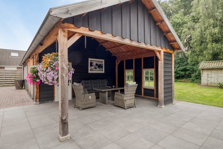 Foto 40 van Larenseweg 96