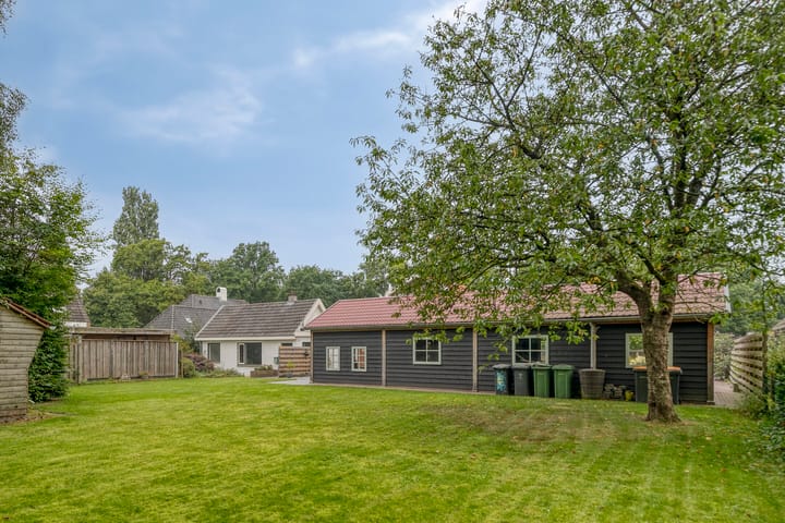 Foto 42 van Larenseweg 96