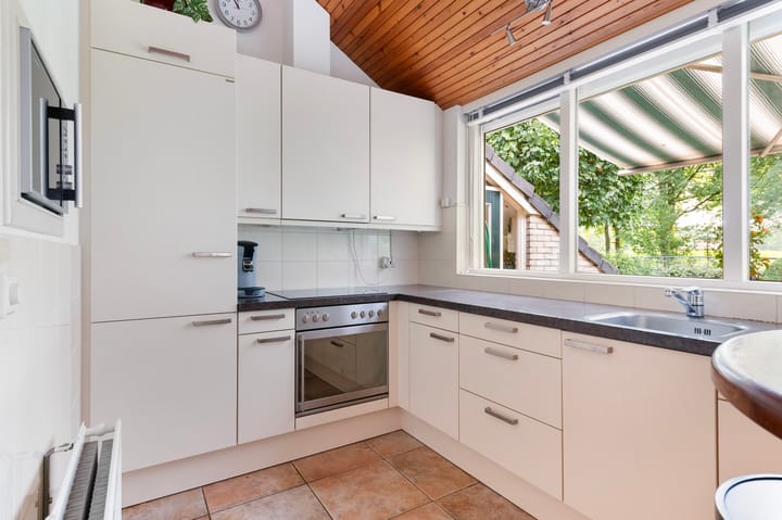 Foto 3 van Rozenkamp 6