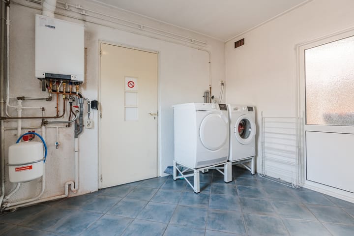 Photo 21 of Carstensdijk 148