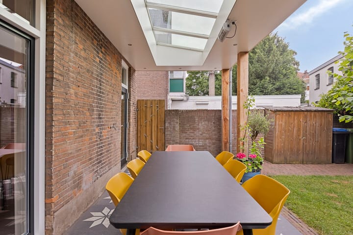 Foto 43 van Sloetstraat 64