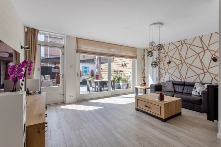 Foto 10 van Hannie Schaftstraat 25