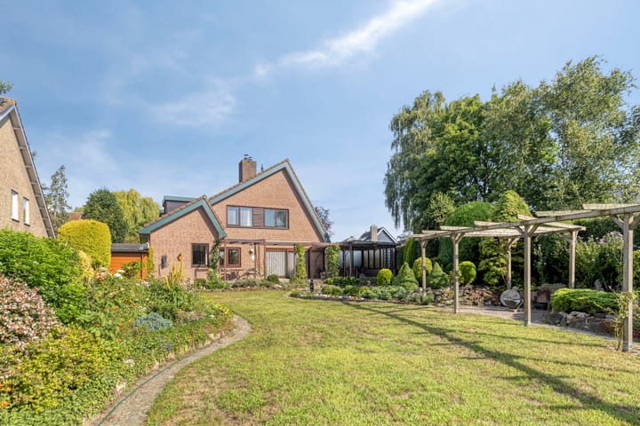 Foto 31 van Begoniastraat 2