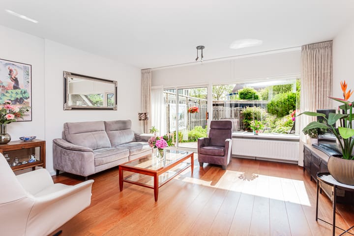 Foto 2 van Romeolaan 10