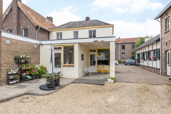 Photo 32 of Dorpstraat 35