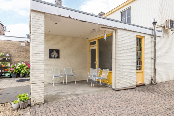 Photo 33 of Dorpstraat 35