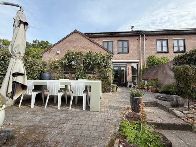 Photo 2 of De Hazelaar 17