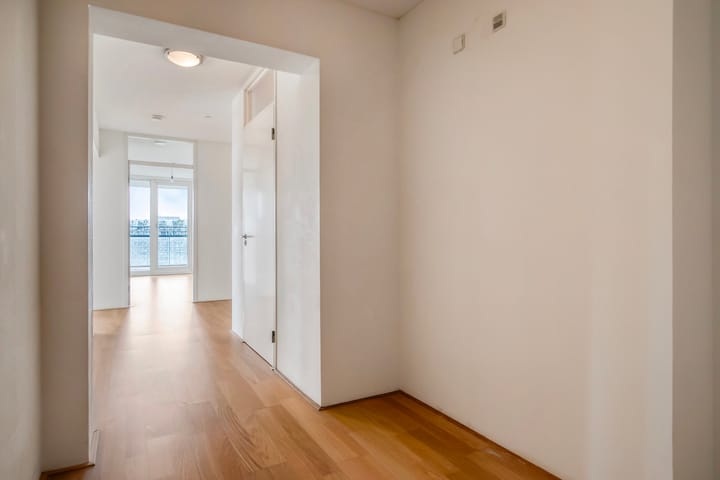 Foto 12 van Landverhuizersplein 35