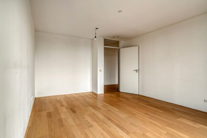 Foto 24 van Landverhuizersplein 35