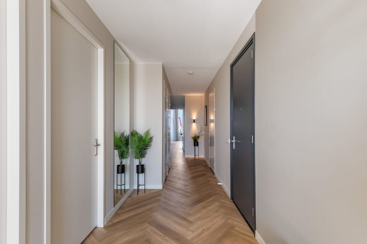 Foto 19 van Nassaukade 24-S