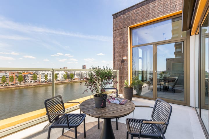 Foto 34 van Nassaukade 24-S