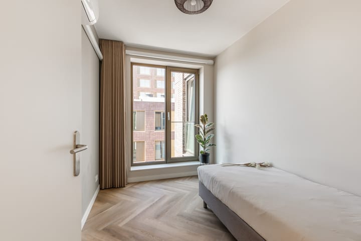 Foto 42 van Nassaukade 24-S