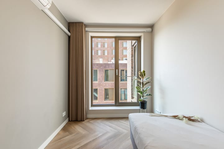 Foto 43 van Nassaukade 24-S