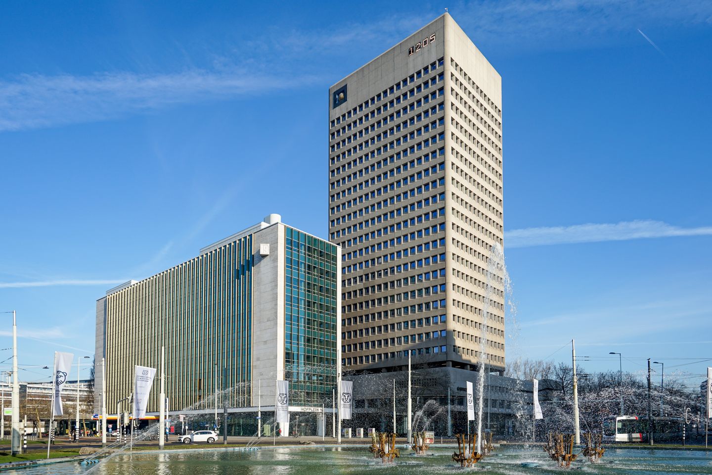 View photo 3 of Hofplein 19