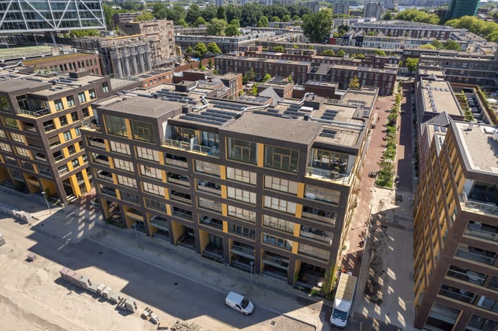 Foto 84 van Nassaukade 24-S