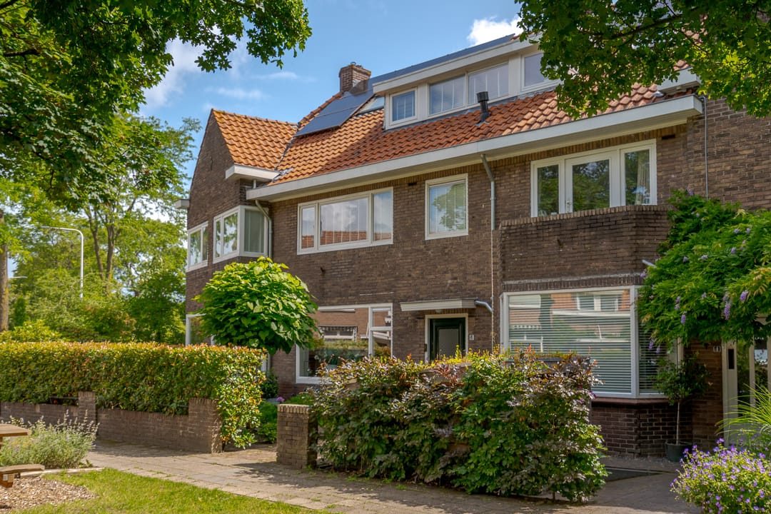 Foto 1 van Brederostraat 6