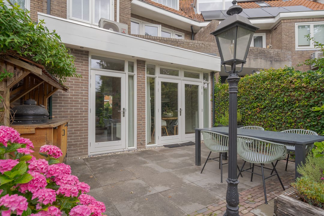 Foto 56 van Brederostraat 6