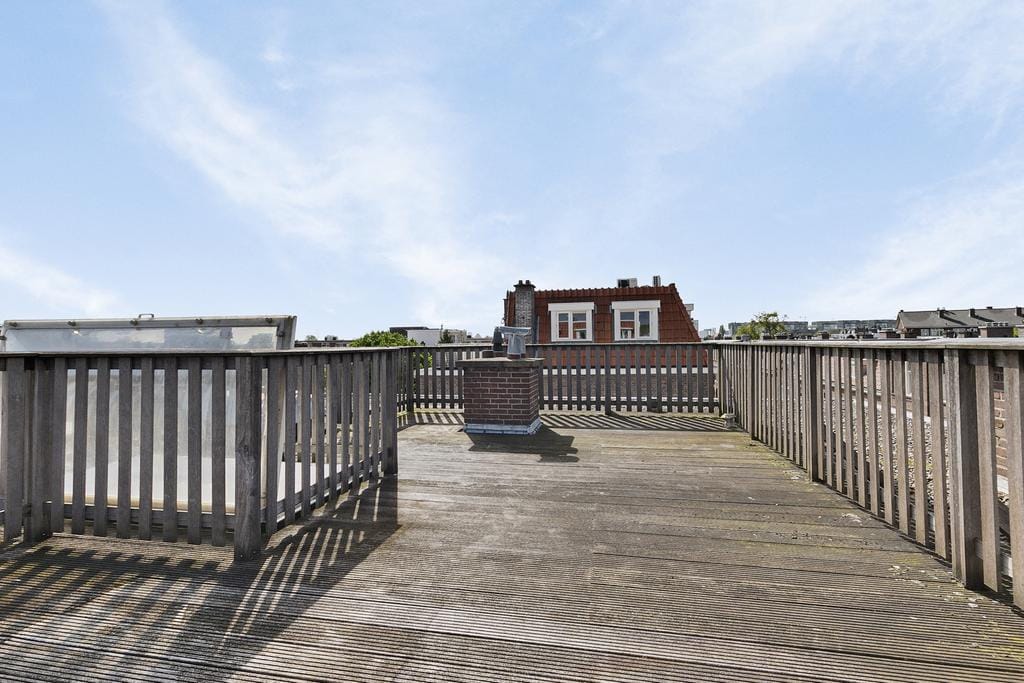 Photo 23 of Willem van Outhoornstraat 43