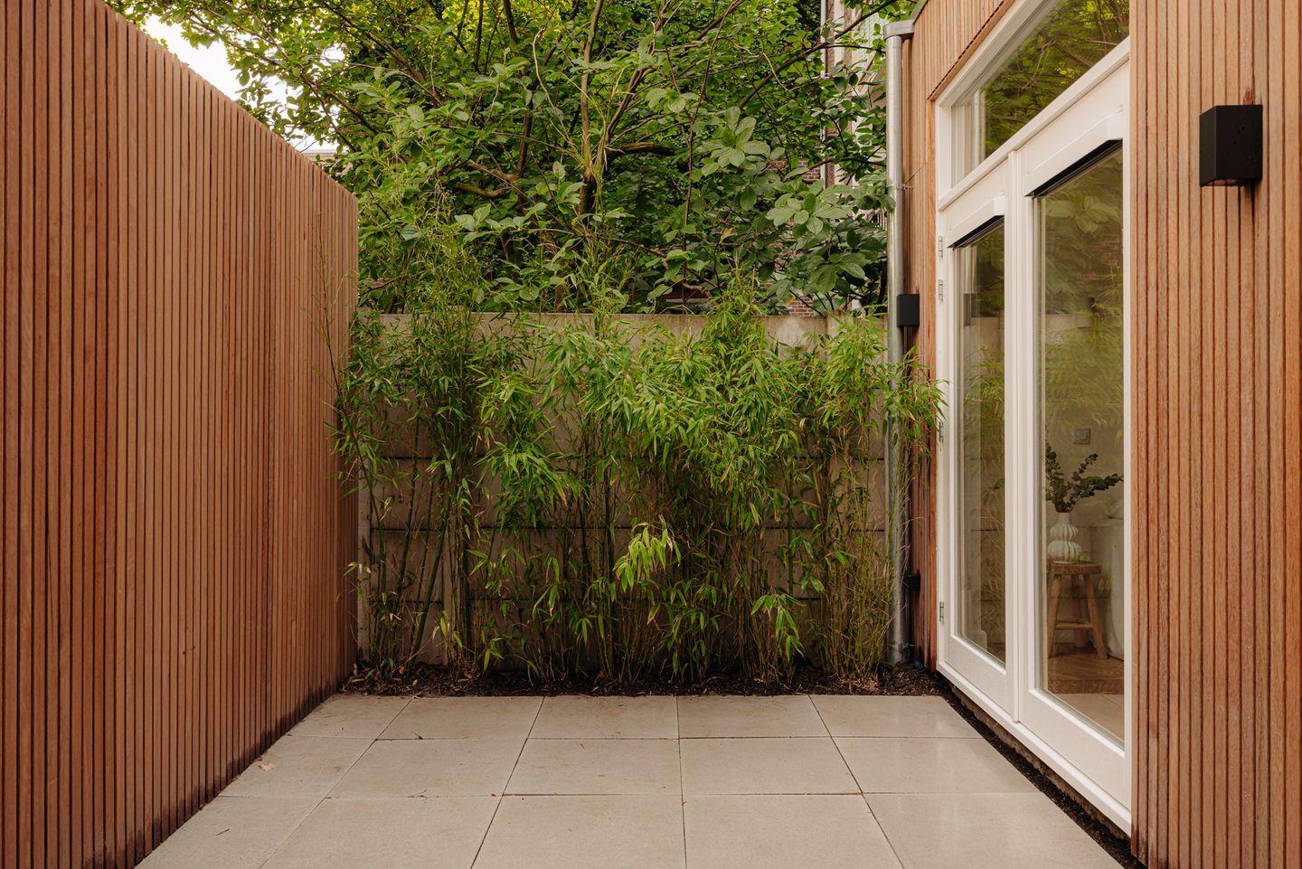 Photo 5 of Lutmastraat 75-A