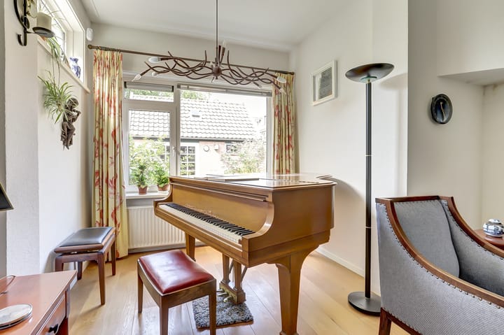 Photo 4 of Tromplaan 8-A