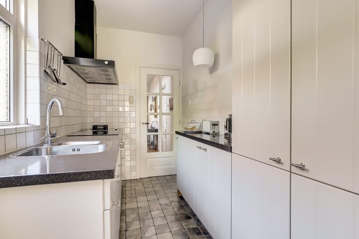 Foto 9 van Tromplaan 8-A