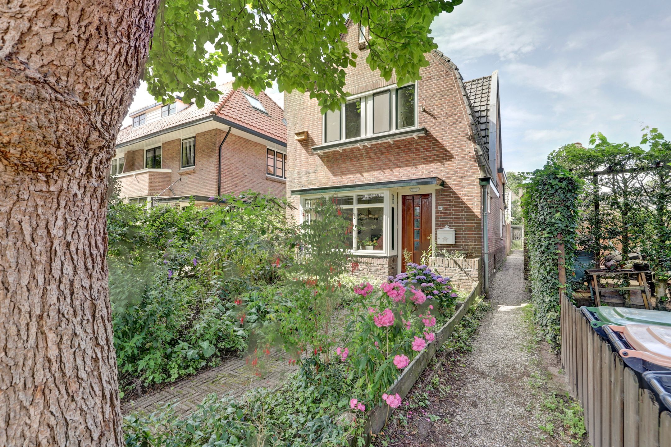 Foto 24 van Tromplaan 8-A