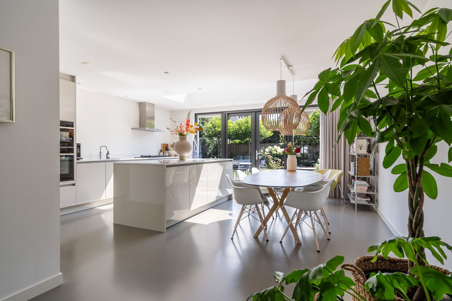 Photo 19 of Schepenen 48