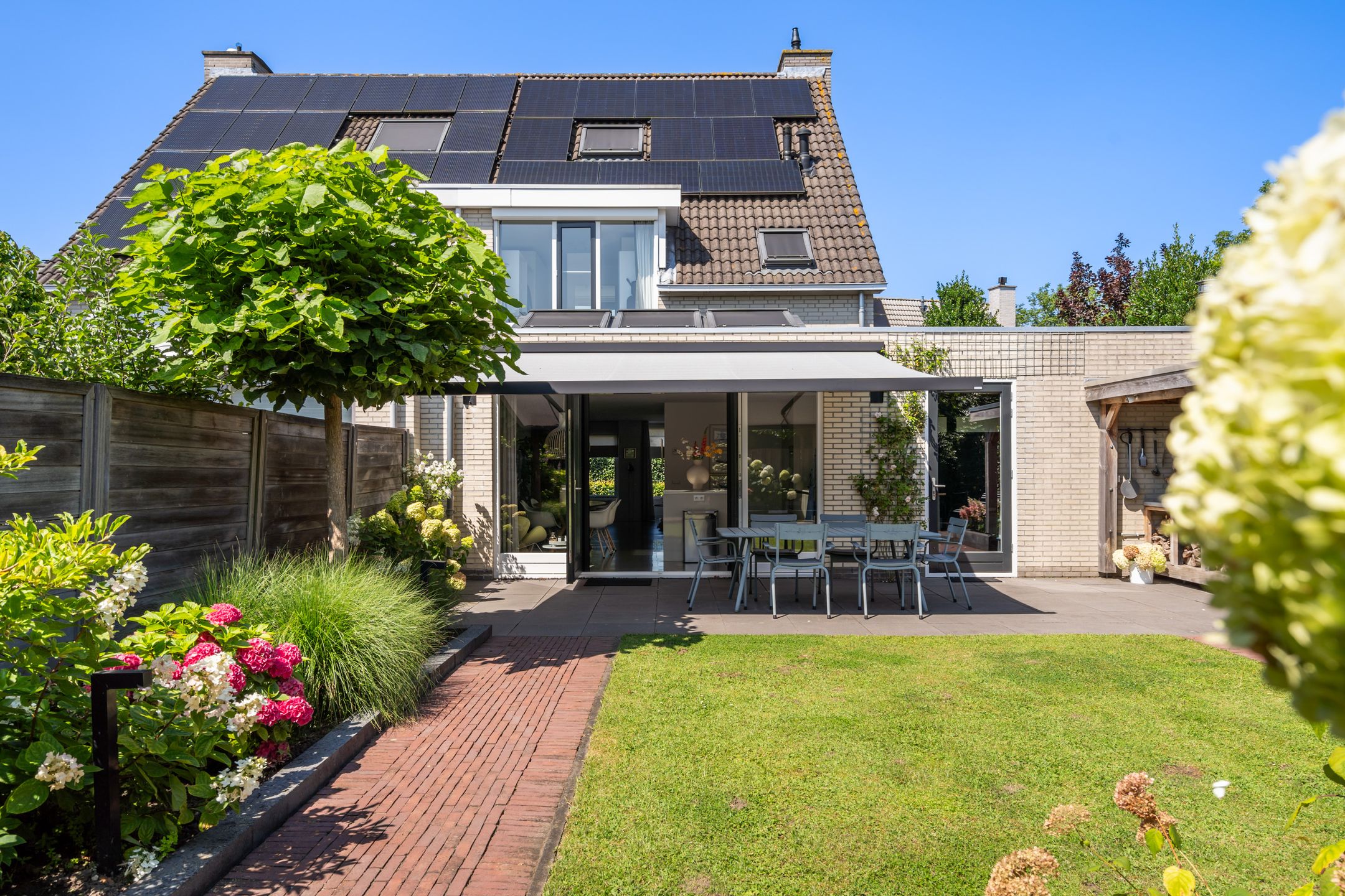 Photo 33 of Schepenen 48