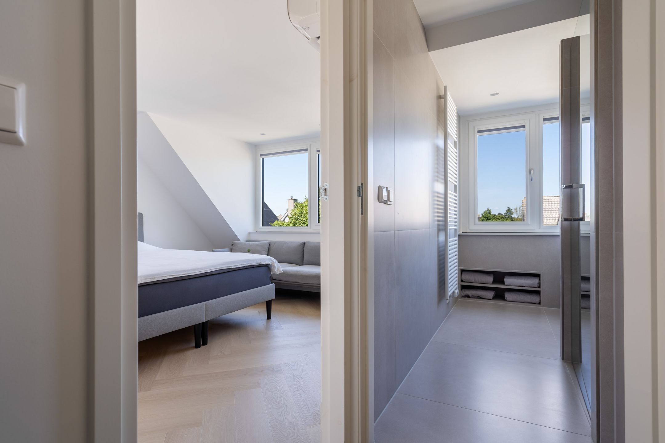 Photo 51 of Schepenen 48