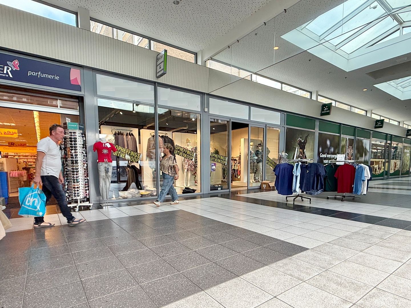 Bekijk foto 2 van Wijkerbaan 6-A