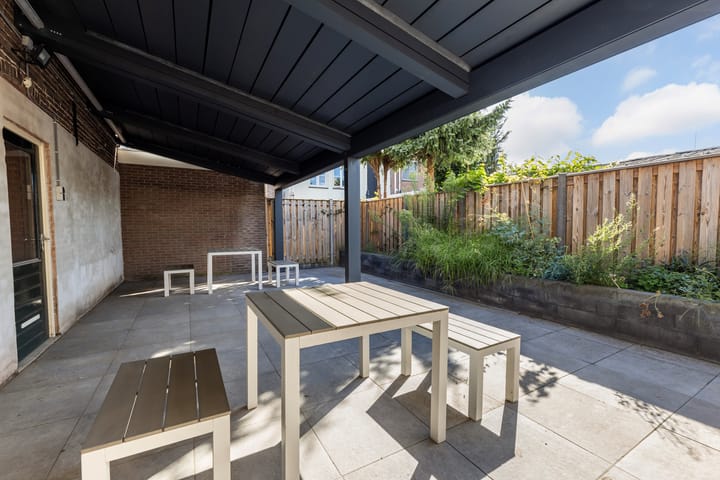 Photo 4 of Trompstraat 2