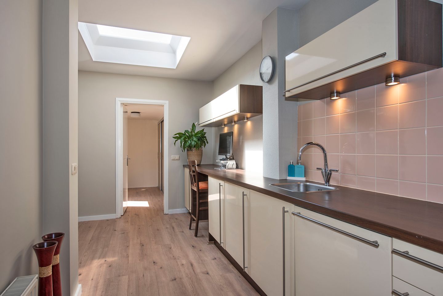 Photo 10 of Dollardstraat 9