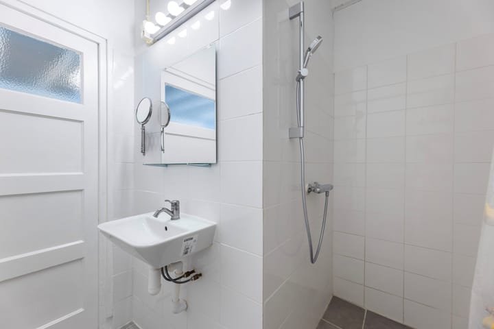 Photo 29 of Trompstraat 2