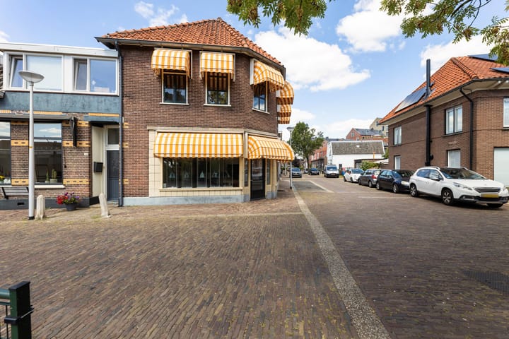 Photo 51 of Trompstraat 2