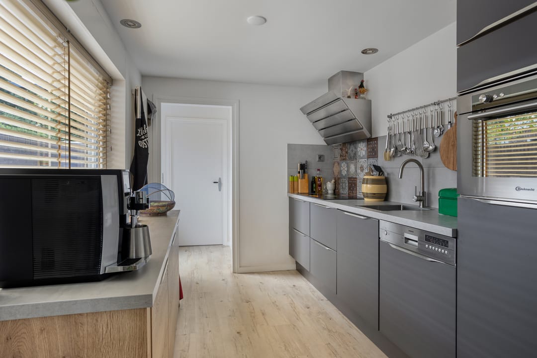 Photo 7 of Pastoor Bressersstraat 12