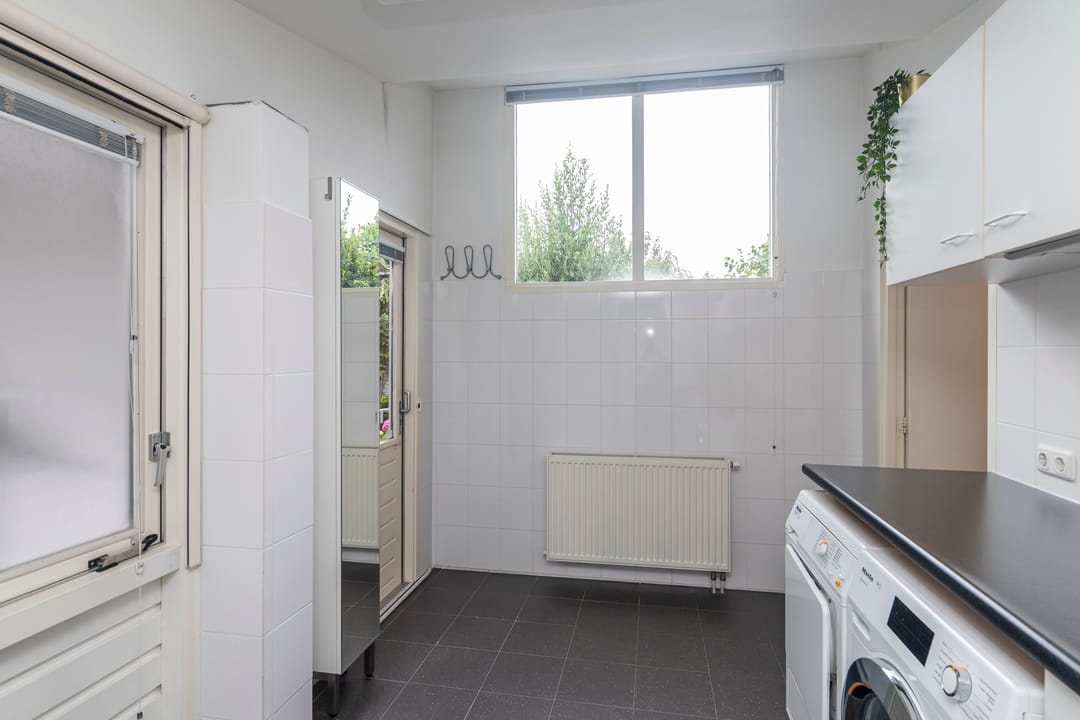 Photo 28 of Molenstraat 220