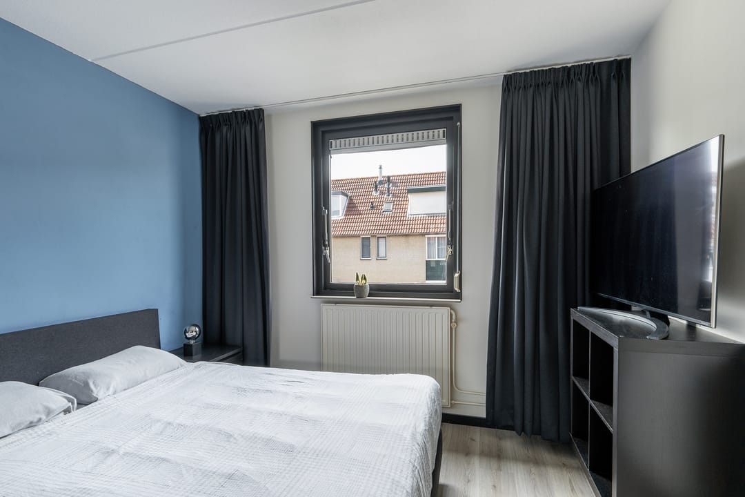 Photo 16 of Calsstraat 12