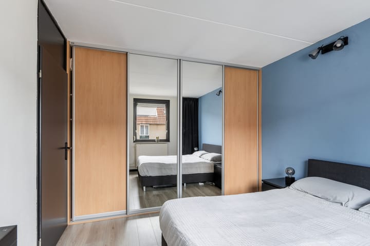 Photo 17 of Calsstraat 12